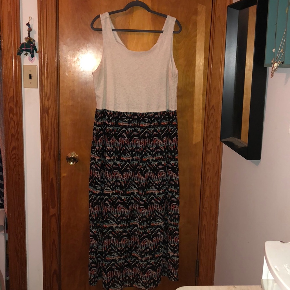 3X Crochet lace top multicolor Aztec maxidress